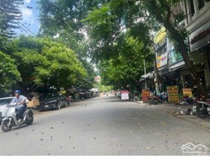 bán đất mặt phố vạn phúc, hà đông,kd bất chấp.82.5m2,mt 5m.giá 2x tỷ