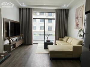 Cho thuê căn hộ cao cấp 2 ngủ (80m2) Vinhomes Marina