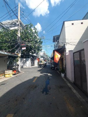 mặt tiền 3tầng 73m hxh 6m ng thi thập q7 dân cư sầm uất kd đa ngành shr hoàn công nhĩnh 7tỷ tl