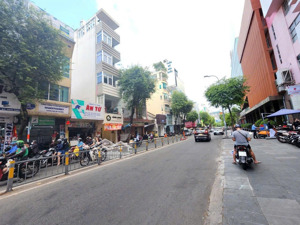 kẹt tiền bán gấp nhà mt tôn thất tùng, bến thành, quận 1 (5x18.3m) giá chỉ 43 tỷ tl