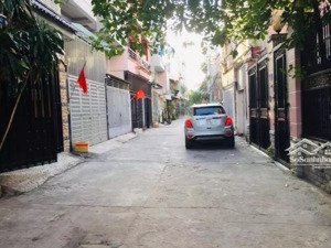 cần bán nhà mặt ngõ phố trần quý cáp văn miếu đống đa dt 60m2 x 5t ,mt 4,5m ngõ rộng ô tô tránh