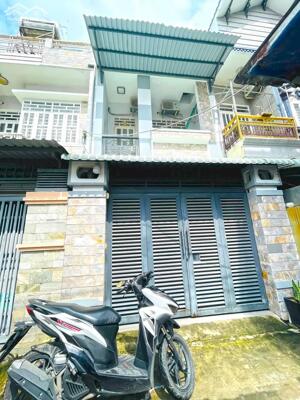 HOT HOT! Nhà 1 lầu hẻm 1135 Huỳnh Tấn Phát, Phú Thuận, Quận 7