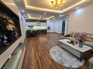 mình muốn bán chung cư n07 thành thái, cầu giấy, 112m tk 3pn2vs