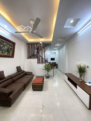 gần trương định- dân xây, oto lùi cửa- 46m- 8 tỷ nhỏ