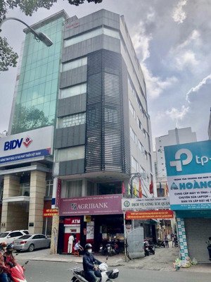 tòa nhà 7 tầng | góc 2mt ngay hai bà trưng q1 | 7x18m | hđt: 125tr/tháng |