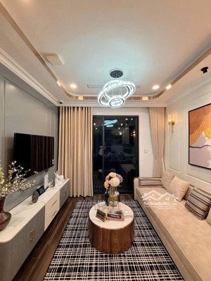 cho thuê căn hộ chung cư vinhomes d''capitale, cầu giấy. 63m2 2n full nt 22tr/th. lh: 