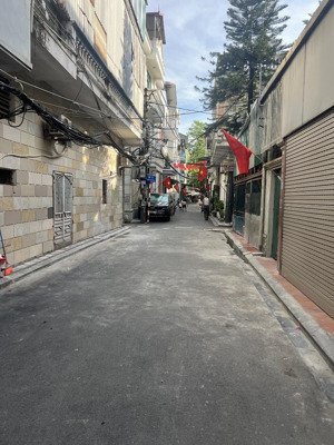 hiếm! bán nhà 4 tầng long biên - phân lô - oto tránh, 22m2- giá nhỉnh 6 tỷ.