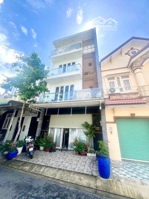 cực hiếm bán nhà phố -4 tầng lê văn lương-phước kiển đường nhựa 14m - khu dân cư sang trọng