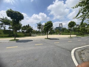 hàng nóng ngọc thụy 60m mt4,3m view công viên vỉa hè ô tô tránh, kinh doanh - hàng xóm văn minh