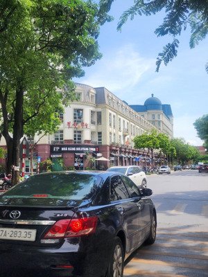 siêu vip, bán liền kề mặt phố trần văn lai- kđt themano, 205m2, mt 13m, 5 tầng, thang máy, 2 thoáng