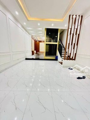 bán nhà lê trọng tấn - ô tô ngủ trong nhà - 57m x 5 tầng - mt 4.9m - 30m ra phố - chỉ 19.6 tỷ