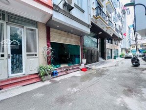 nhà yên hoà - quan hoa - cầu giấy - xuân thủy 7 tầng 4 ngủ thang máy ngõ thoáng - ô tô gần