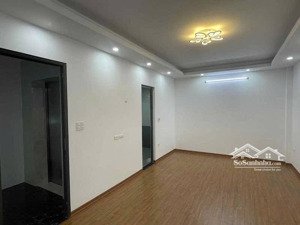 bán gấp nhà lò đúc! 33m2, 3 tầng, 5.5 tỷ, gần oto, kinh doanh sầm uất
