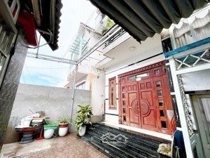 biệt thự mini trung tâm dĩ an 5 tỷ5 dt 176m