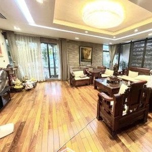 bán biệt thự đẳng cấp khu láng hạ ba đình