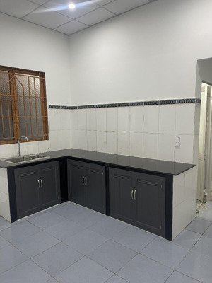 cần bán căn nhà ngay khu đô thị long hưng city