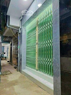 bán nhà vạn kiếp , p3 , 32m2 , 3,9tỷ bớt lộc . lh : việt anh