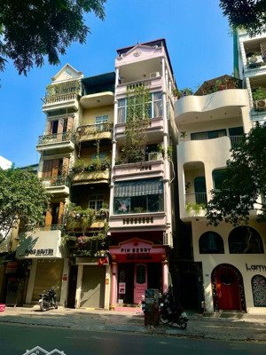 bán toà building 7 tầng mp hai bà trưng 30tỷ