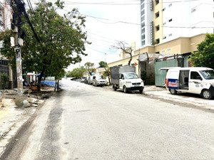 nhà mt cao lỗ 4 tầng sát siêu thị aeon - đại học công nghệ sg - phường 4 - quận 8