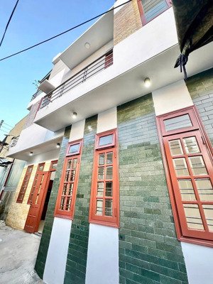 chính chủ bán nhà 3 tầng trường chinh. giá 1.670