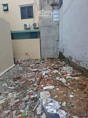 (3,8 tỷ/76m2 ) bán lô đất đẹp ngay cạnh suối tiên,khu công nghệ cao q9