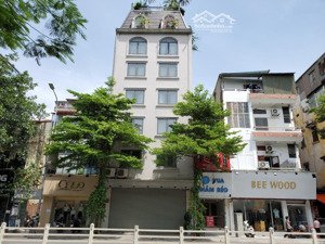 siêu phẩm mặt phố nguyễn hoàng - vỉa hè rộng- đẹp nhất phố - thông sàn - thang máy- 80m2- 44 tỷ