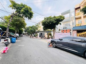 gấp! nhà 1trệt 2lầu đường 10m gần tô ngọc vân, đang cho thuê 15 triệu/tháng - bề ngang 5.1m đẹp