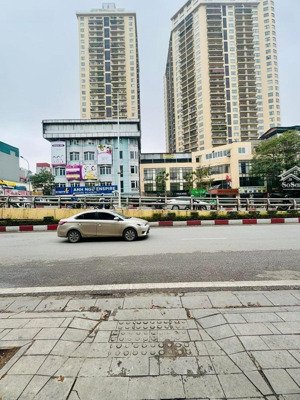 bán nhà riêng 4pn + 5wc tại láng hạ, 13 tỷ, 60m2, giá tốt, đống đa, hà nội