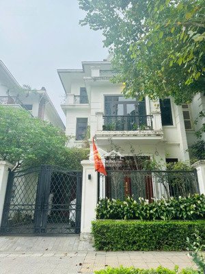 chủ nhà cần bán biệt thự ciputra khu c, diện tích 198m2, mặt tiền 9m, trục đường đôi, giá 80 tỷ