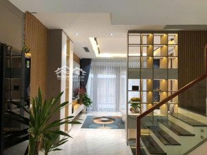 siêu hiếm! nhà hầm 5 tầng mặt tiền nội khu đường hoa - phan xích long, p2 - 4,5x14m chỉ còn 17 tỷ