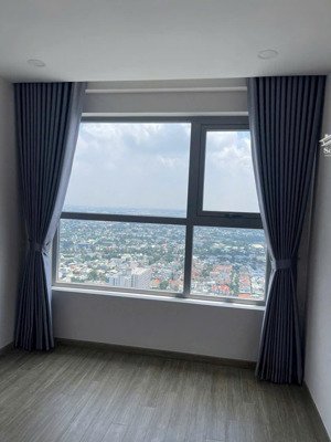 cho thuê căn hộ 1pn có rèm, máy lạnh, máy nước nóng, sofa, nệm giá 6.5tr/th