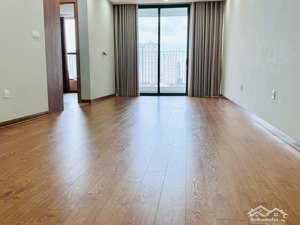 em trang bán căn hoa hậu tầng trung ban công đông nam 80.6m tòa the park home thành thái