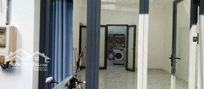 bán căn hộ nằm trong hẻm 8m đường lê văn sỹ, ngay chợ nguyễn văn trỗi, quận 3, có giấy tờ đầy đủ
