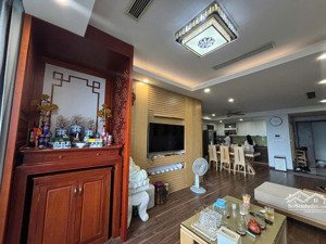 sang tên căn hộ hoa hậu 3pn- full nội thất cao cấp tại n01t8. liên hệ để xem trực tiếp