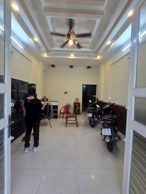 (giá tốt) bán nhà mặt tiền kinh doanh phan thị hành, 4.1 x 14m, vuông vức, đủ lộ giới giá 9.3 tỷ tl