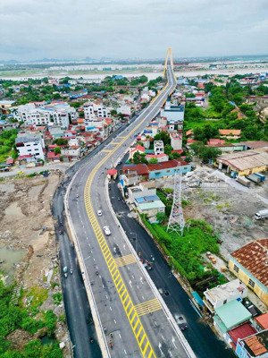 bán đất tặng nhà mặt đường mương cầu tre gần cầu hoàng gia vin vũ yên