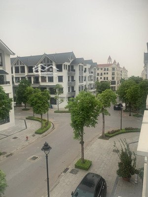 bán liền kề đẹp tại hinode royal park, 18 tỷ, 100m2, nhiều tiện ích hấp dẫn