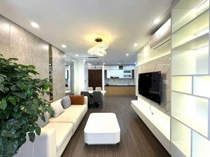 gia đình tôi chuyển về quê cần bán căn hộ 82m2,3pn,2wc florence mỹ đình.gía 6,5 tỷ sổ đỏ bao phí