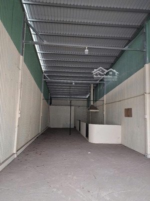 chính chủ cần bán nhà riêng mặt tiền đường lê văn việt, quận 9. lhe 