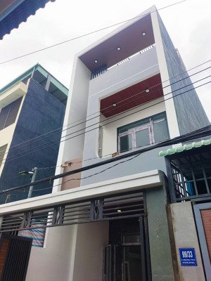 nhà 1 trệt 2 lầu hẻm 99 lê hồng phong cách ngã tư lê hồng phong 400m.full nội thất cao cấp