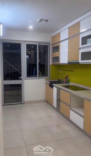 chính chủ bán căn 95m2 cc c37 bộ công an, 3pn 2wc, sẵn sổ, full nội thất. giá bán 6,5 tỷ.