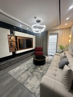 chuyển sang căn rộng hơn, tôi để lại căn hộ c14 bộ công an 70m giá 4,9 tỷ full nội thất