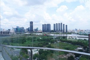 chủ gửi cho thuê căn hộ 4pn tầng rất cao, view sông siêu đẹp, giá 80 triệu đã bao pql