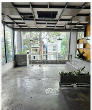 chính chủ cho thuê toà nhà mt nguyễn tri phương q.10 siêu vị trí hầm 6l 4,8x25 95tr lh 