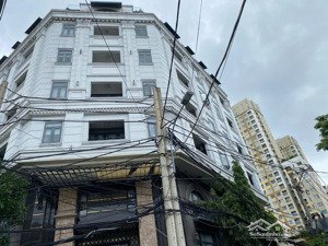 bán tòa nhà góc 2mt quốc hương, thảo điền, (dt: 20x18m), hầm+7 tầng, 60 căn hộ, hđt 520tr/th, 75 tỷ