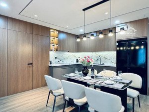 căn hộ duy nhất còn lại tại goldsilk 78m đông nam full nội thất giá 5,5 tỷ sổ đỏ sẵn. 096850129