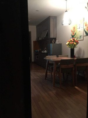 chính chủ bán căn 2pn 2wc cc homecity sẵn sổ full nội thất. giá 5,5 tỷ.