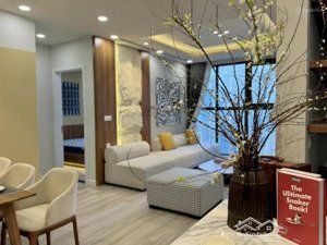 chính chủ bán căn 2 ngủ 71m imperia garden 143 nguyễn tuân. giá 6,9 tỷ - liên hệ 0943,937,786