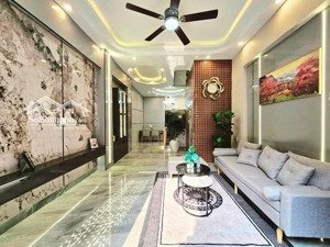 víp phố thái thịnh, nhà mới 2 thoáng ở ngay, cách ô tô 20m, ngõ thông gần phố, dt 42m2 * 5 tầng