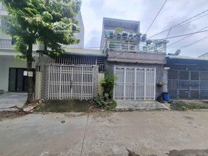 bán đất tặng nhà cấp 4 kdc phúc đạt gần làng đại học quốc gia tphcm